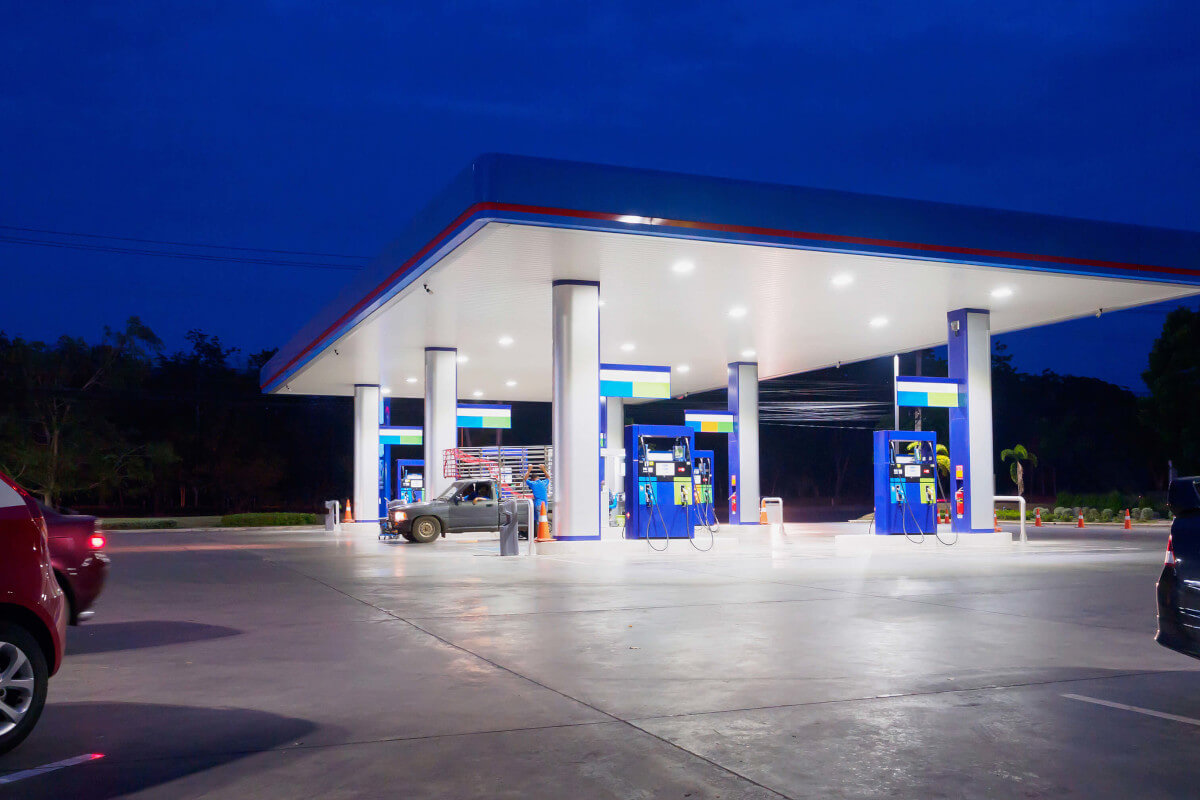 ガソリンスタンド